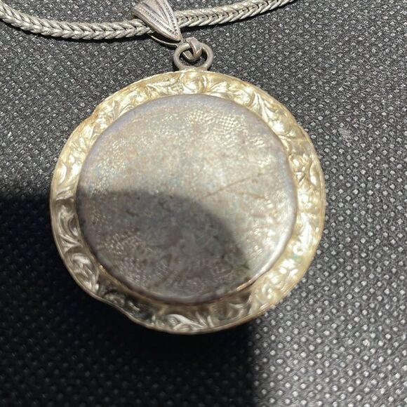 Large pendent long necklace - Picture 9 of 9